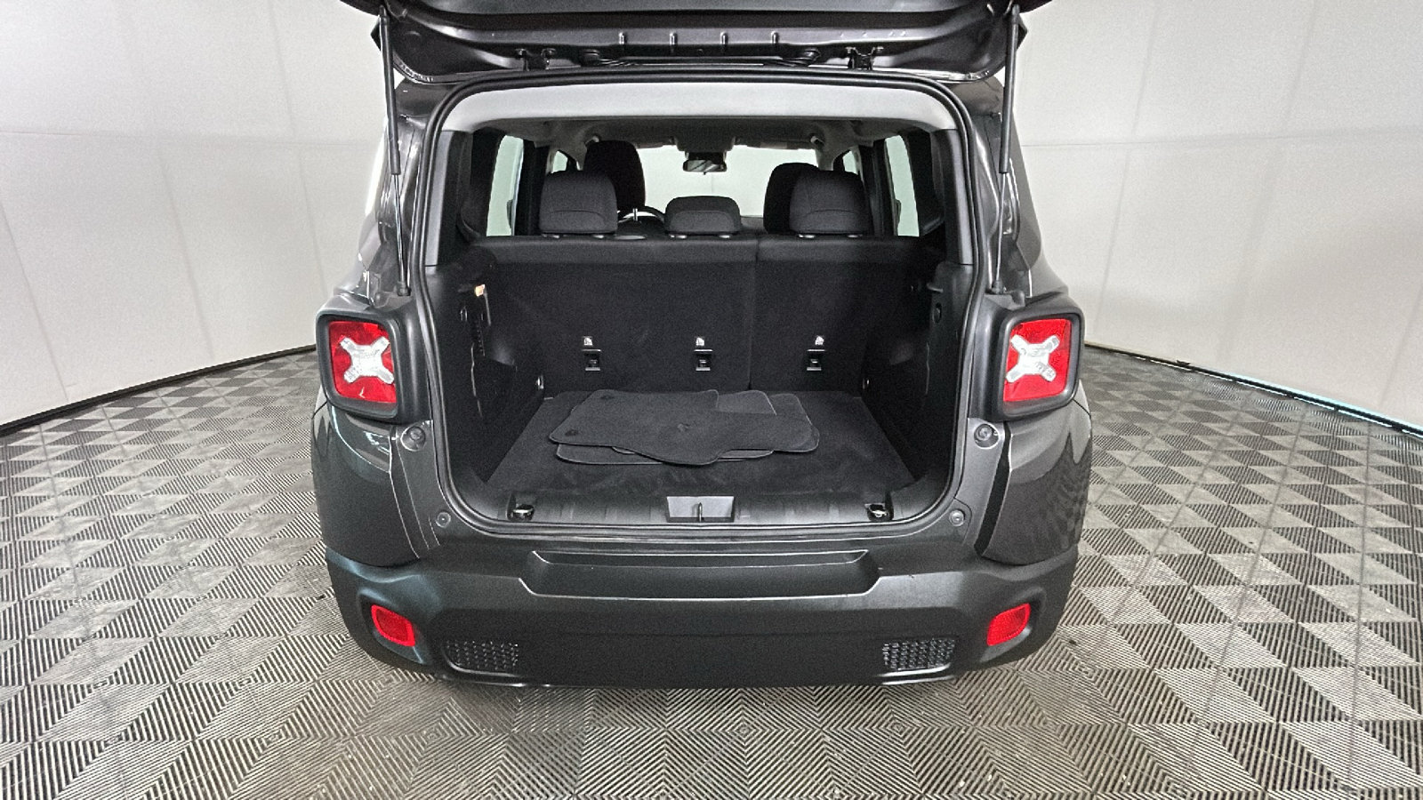 Used 2021 Jeep Renegade Sport FWD image 31