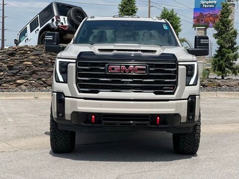 Used 2026 GMC Sierra 3500 AT4 w/ AT4 Premium Plus Package AWD/4WD image 2