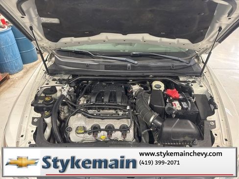 Used 2012 Ford Taurus SEL image 9