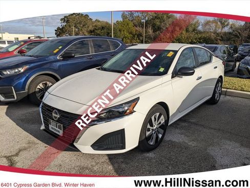 Certified 2025 Nissan Altima 2.5 S image 1