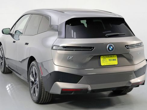 Used 2024 BMW iX xDrive50 w/ Sport Package image 57