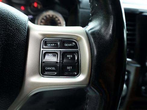 Used 2016 RAM 1500 Laramie w/ Convenience Group image 31