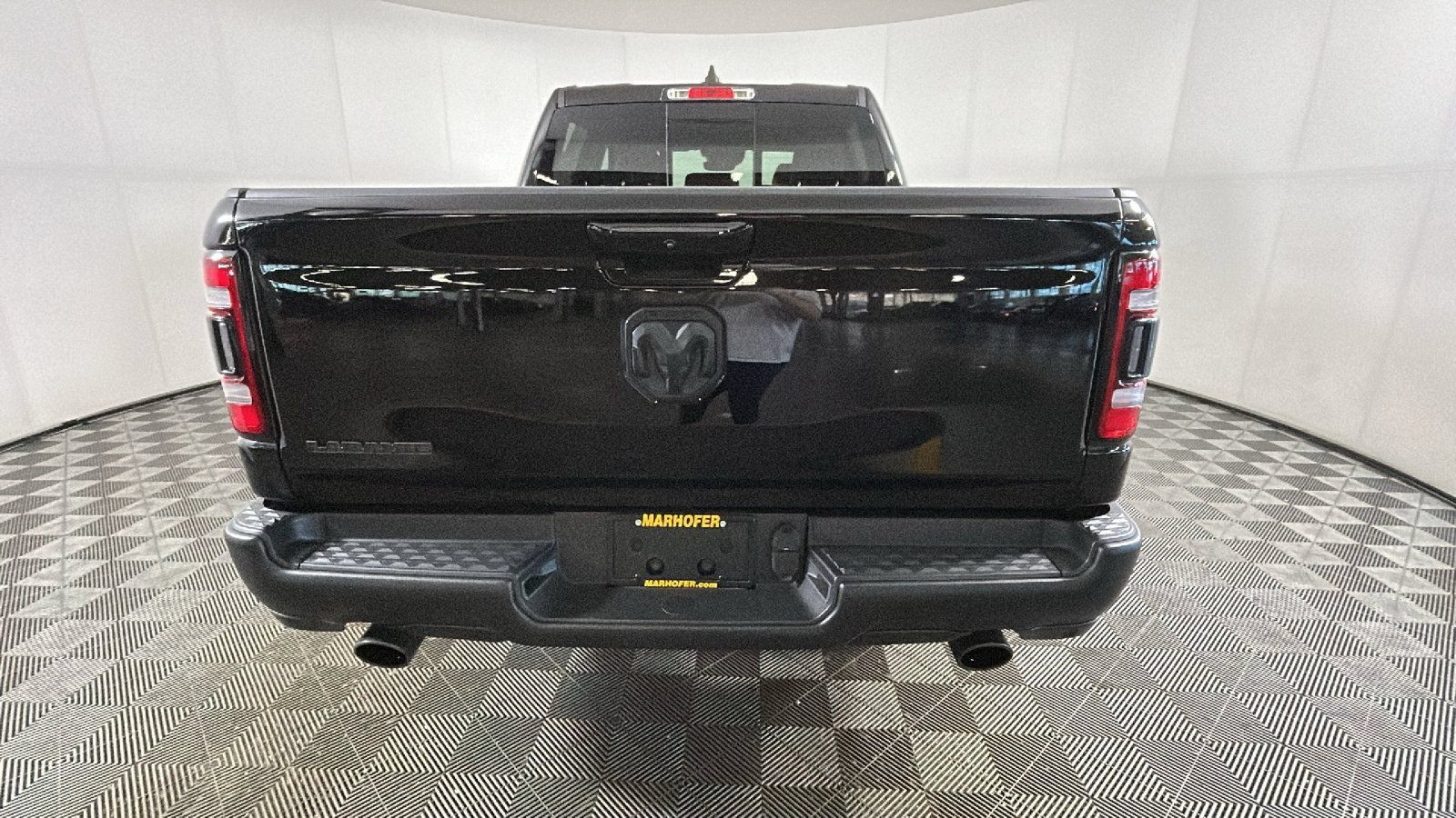 Used 2023 RAM 1500 Laramie AWD/4WD image 4