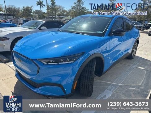 Used 2023 Ford Mustang Mach-E Select image 1