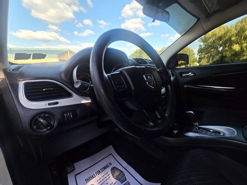Used 2014 Dodge Journey SE w/ Flexible Seating Group FWD image 18