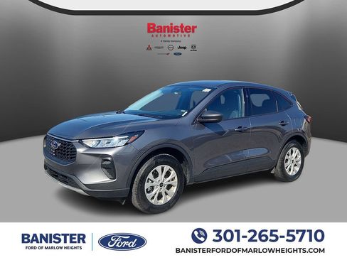 Used 2025 Ford Escape Active AWD/4WD image 1