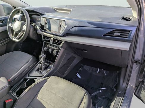 Certified 2023 Volkswagen Taos SE w/ Black Wheel Package FWD image 10