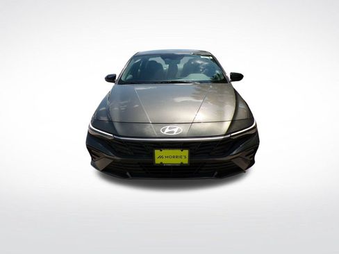 Used 2025 Hyundai Elantra Sport FWD image 8
