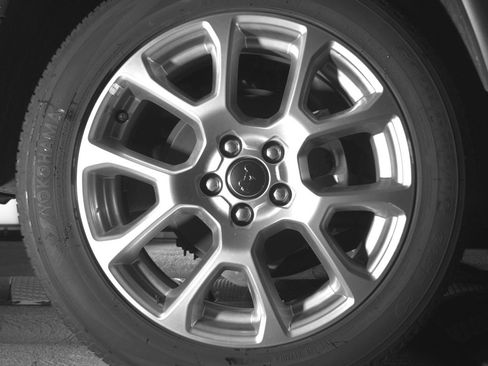 Used 2025 Jeep Compass Limited image 15