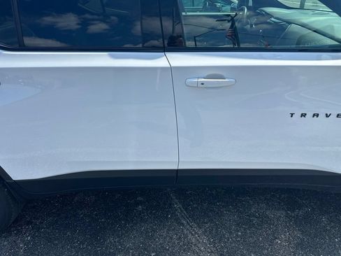 Used 2023 Chevrolet Traverse RS AWD/4WD image 5