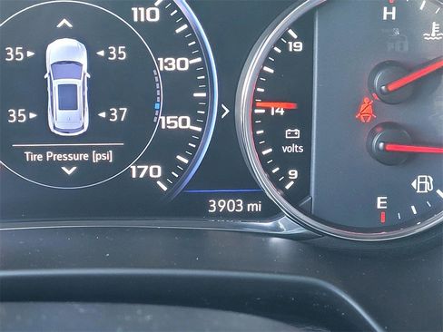 Certified 2025 Chevrolet Blazer Premier w/ Driver Confidence II Package image 18