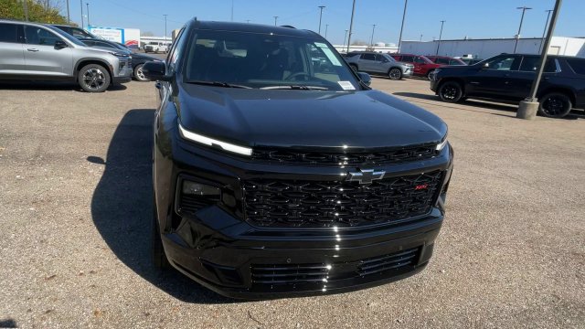 New 2027 Chevrolet Traverse RS w/ LPO, Floor Liner Package AWD/4WD image 4