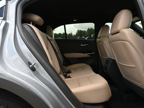 Used 2024 Cadillac XT4 Luxury w/ Cold Weather Package FWD image 25