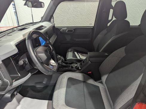 Used 2023 Ford Bronco Big Bend image 17