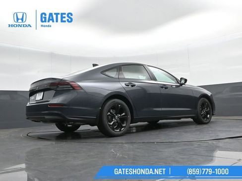 New 2025 Honda Accord SE image 40