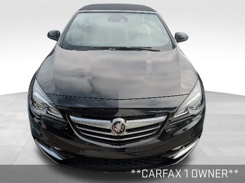 Used 2019 Buick Cascada Premium image 2