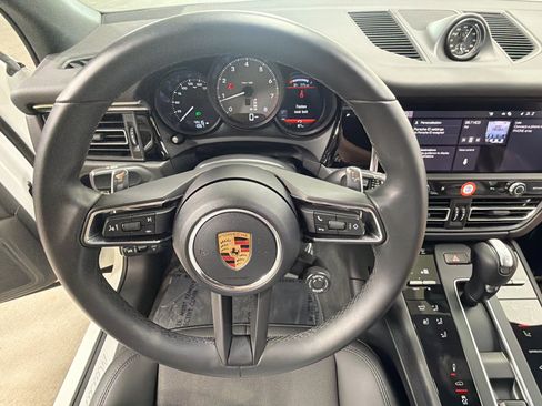 Certified 2026 Porsche Macan S AWD/4WD image 37