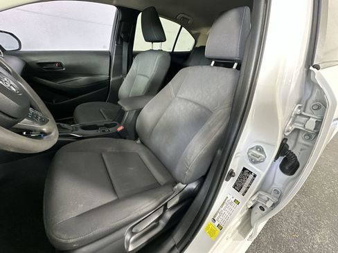 Used 2023 Toyota Corolla LE image 15