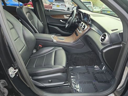Used 2020 Mercedes-Benz GLC 350e 4MATIC image 35