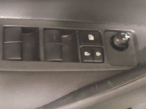 Used 2025 Toyota Corolla LE FWD image 27