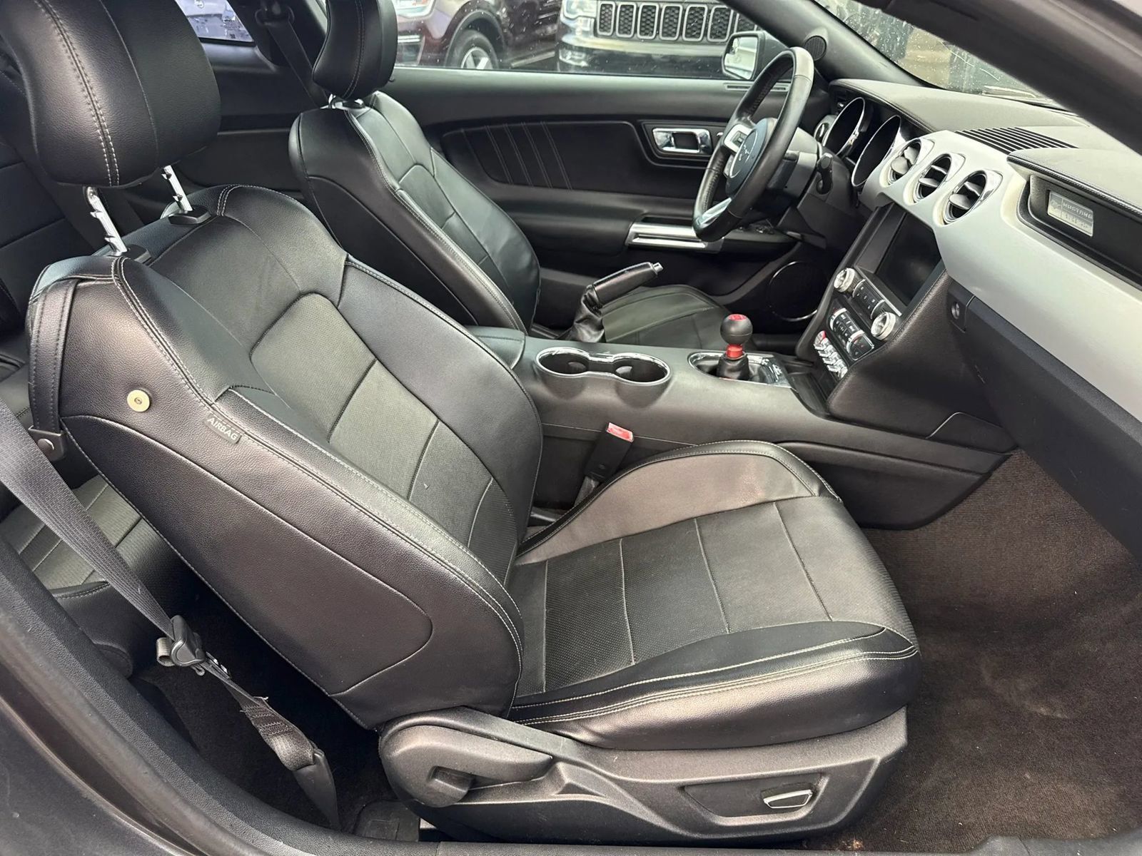 Used 2015 Ford Mustang Premium RWD image 10