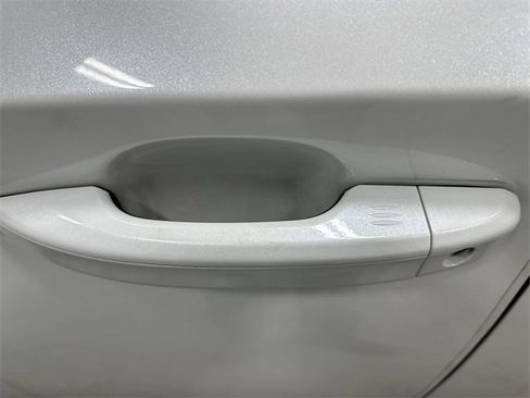 Used 2021 Honda Accord EX-L image 13