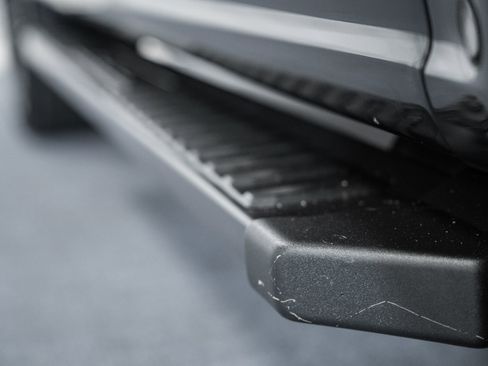 Used 2023 Ford F150 Lariat w/ Equipment Group 502A High image 17