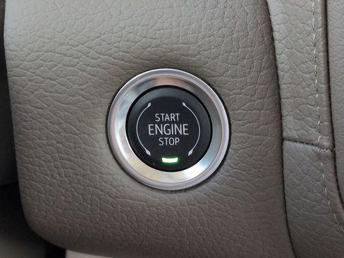 Used 2024 GMC Yukon Denali w/ Max Trailering Package image 29