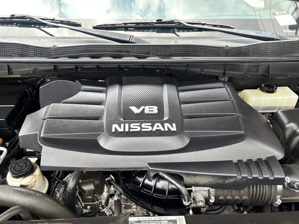 Used 2018 Nissan Titan SV w/ SV Convenience Package AWD/4WD image 25