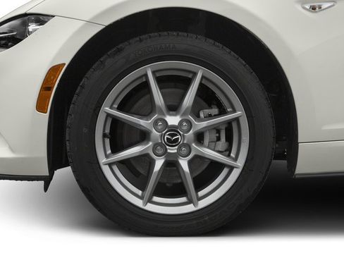 Used 2016 MAZDA MX-5 Miata Sport RWD image 14