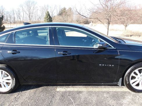 Used 2016 Chevrolet Malibu Hybrid w/ Driver Confidence Package image 30