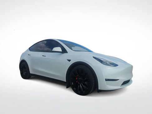 Used 2022 Tesla Model Y Performance image 2