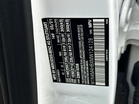 Certified 2021 Mercedes-Benz GLB 250 4MATIC image 28