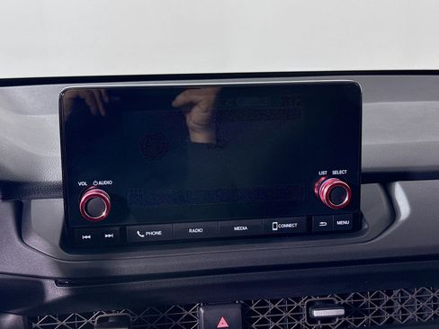 Used 2025 Honda Accord SE image 14