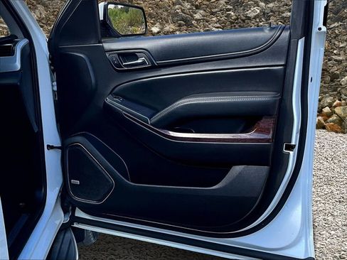 Used 2016 GMC Yukon SLT w/ Open Road Package image 23