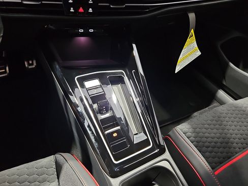New 2026 Volkswagen GTI SE FWD image 23