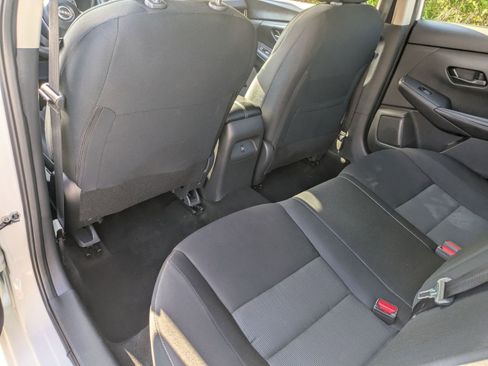 Used 2024 Nissan Sentra SV image 34