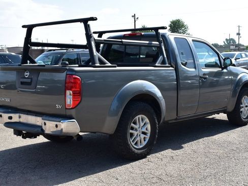 Used 2016 Nissan Frontier SV w/ SV Value Truck Package RWD image 5