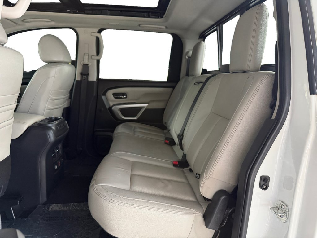 Used 2021 Nissan Titan SL w/ Moonroof Package AWD/4WD image 16