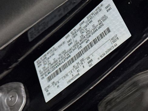 Used 2024 Lincoln Corsair Reserve w/ Equipment Group 201A image 12