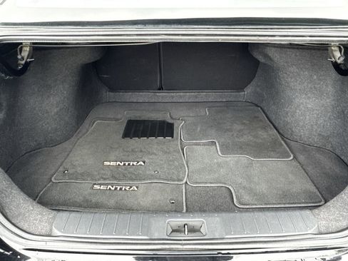 Certified 2023 Nissan Sentra SV FWD image 21