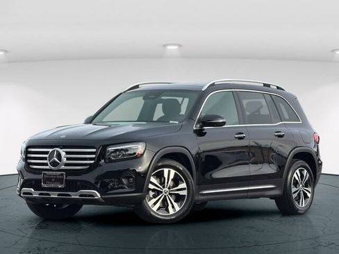 Certified 2025 Mercedes-Benz GLB 250 image 2