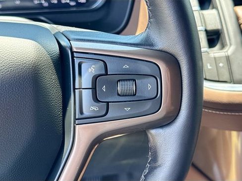 Used 2024 Chevrolet Suburban High Country w/ Advanced Technology Package AWD/4WD image 19