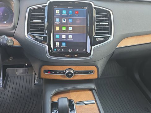 Used 2023 Volvo XC90 B6 Plus w/ Protection Package Premier image 29