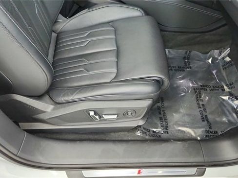 Used 2023 Audi e-tron S Prestige w/ Prestige Package image 22