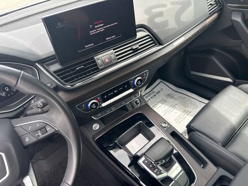 Used 2023 Audi Q5 e Premium Plus w/ Premium Plus Package AWD/4WD image 18