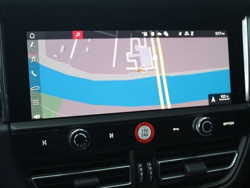 New 2026 Porsche Macan image 19