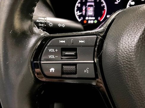 Used 2023 Honda HR-V EX-L image 18