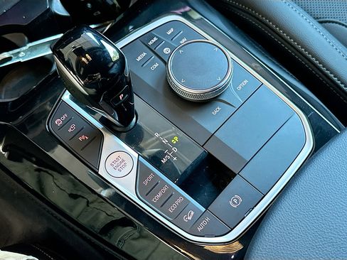 Used 2023 BMW X4 M40i w/ Premium Package image 17