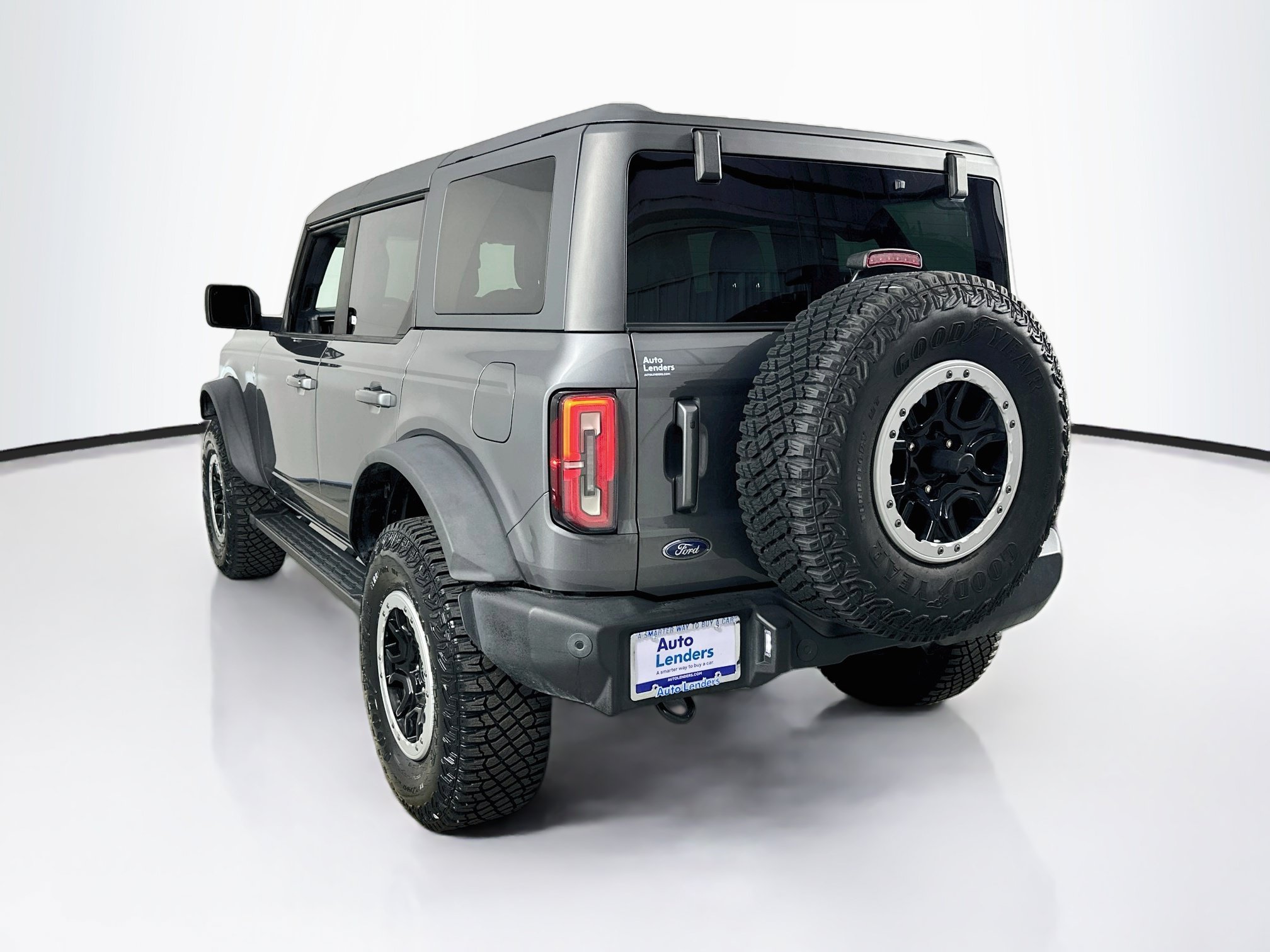 Used 2023 Ford Bronco Outer Banks w/ Sasquatch Package AWD/4WD image 7